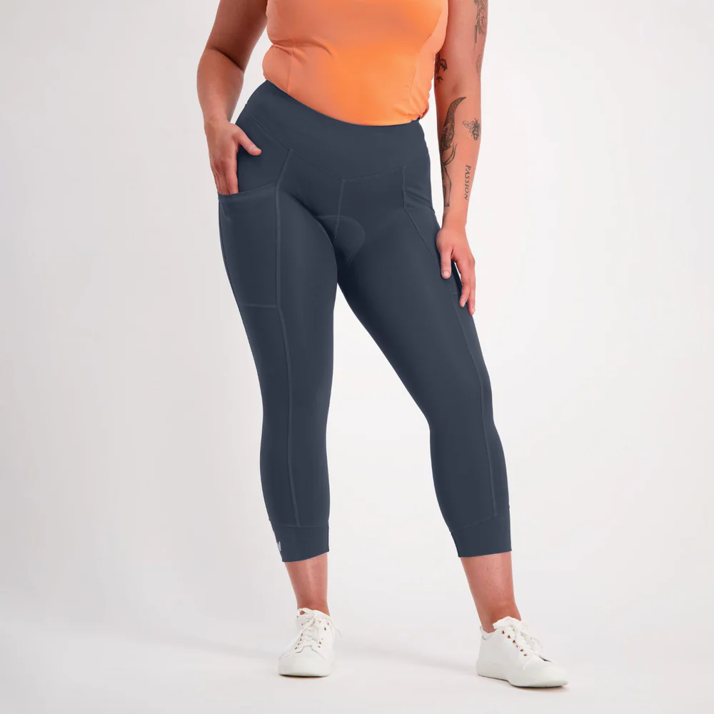 Essential Pocket Cycling Capri - Image 3